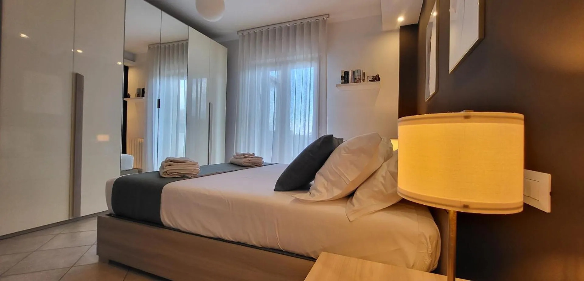 Nuema Apartment アッセミニ
